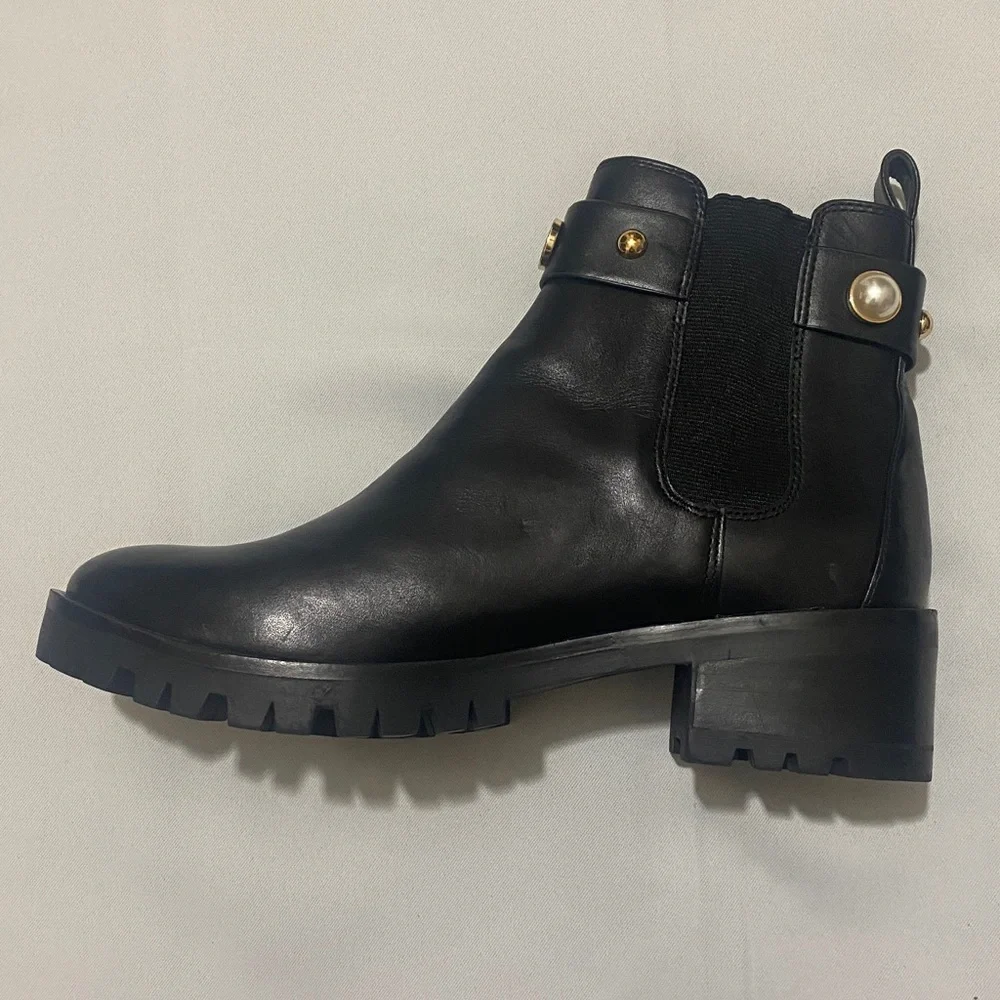 Karl Lagerfeld new without